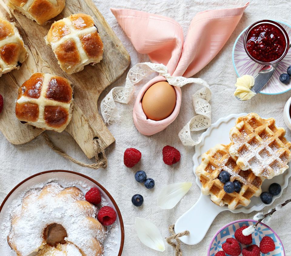 hop into easter the pines